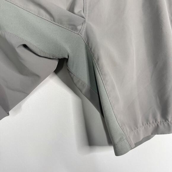 Travis Mathew Mens Size 34 Gray Flat Front Golf Shorts FLAWED Performance Mesh - Picture 6 of 9